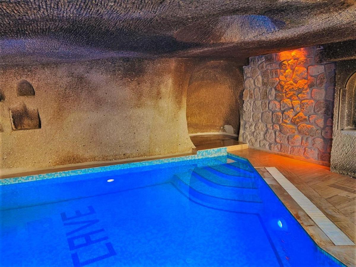 Cappadocia Empire Cave Hotel Göreme Zewnętrze zdjęcie