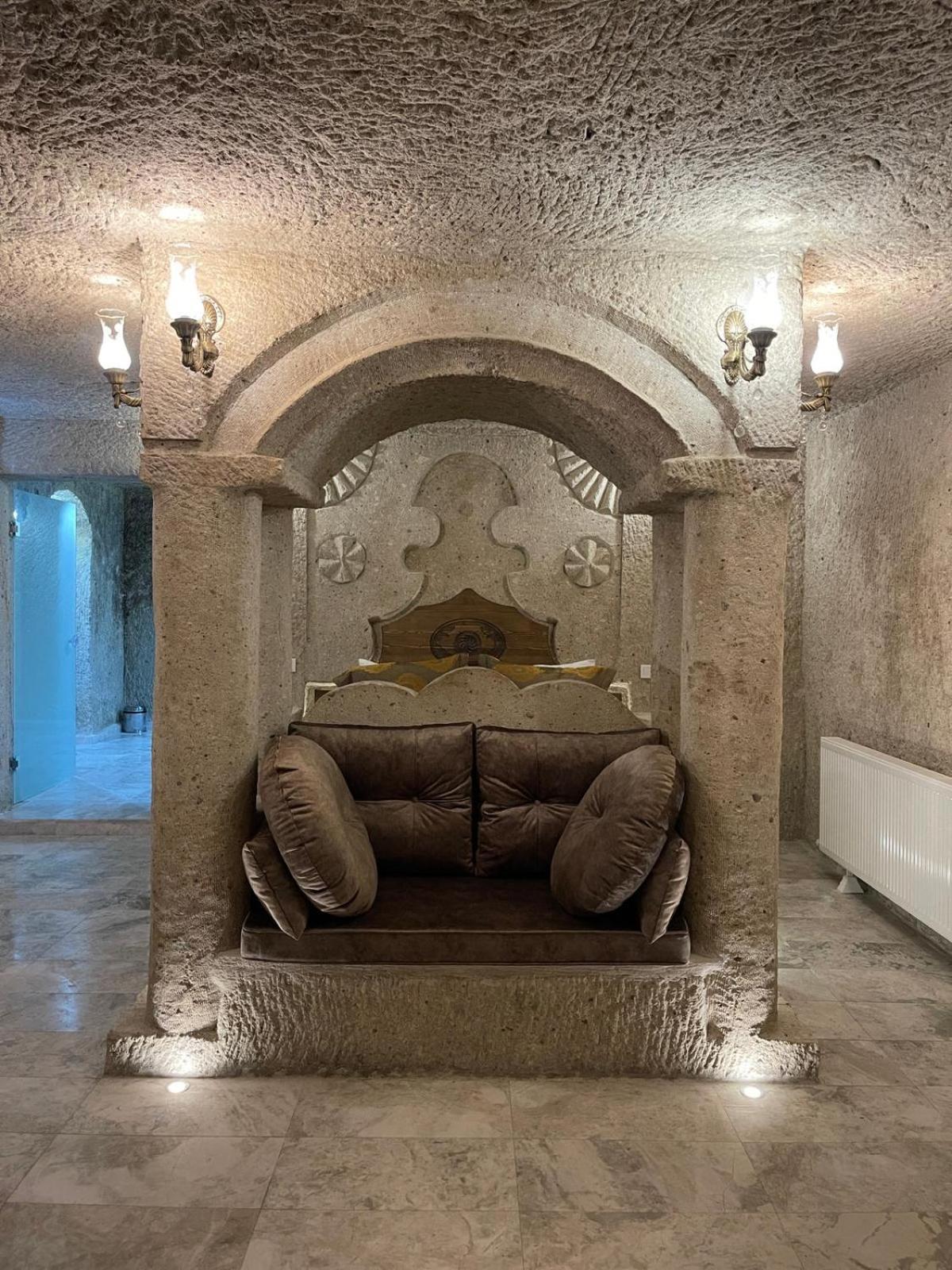 Cappadocia Empire Cave Hotel Göreme Zewnętrze zdjęcie