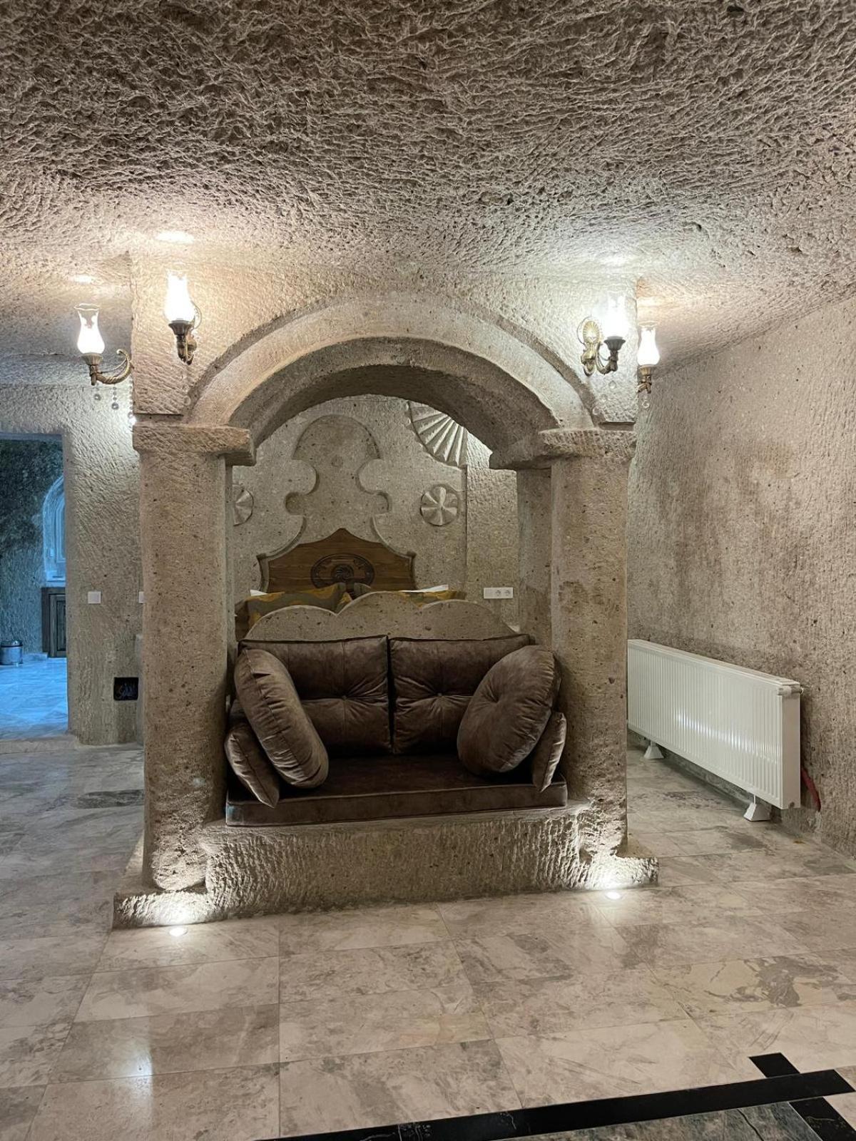 Cappadocia Empire Cave Hotel Göreme Zewnętrze zdjęcie
