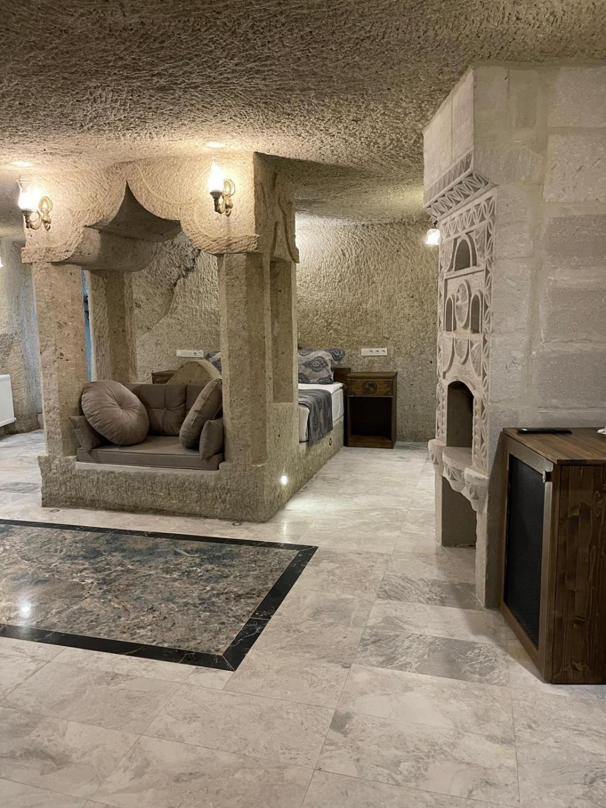 Cappadocia Empire Cave Hotel Göreme Zewnętrze zdjęcie