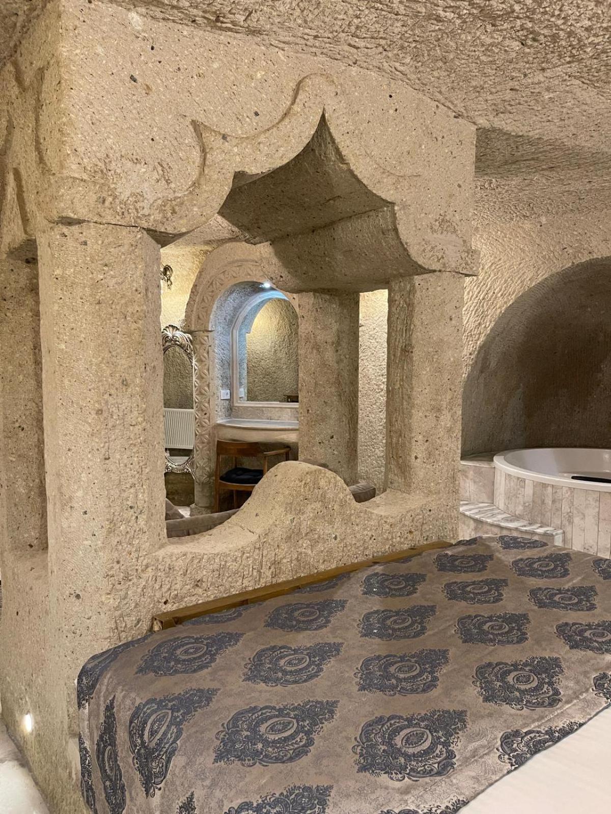 Cappadocia Empire Cave Hotel Göreme Zewnętrze zdjęcie